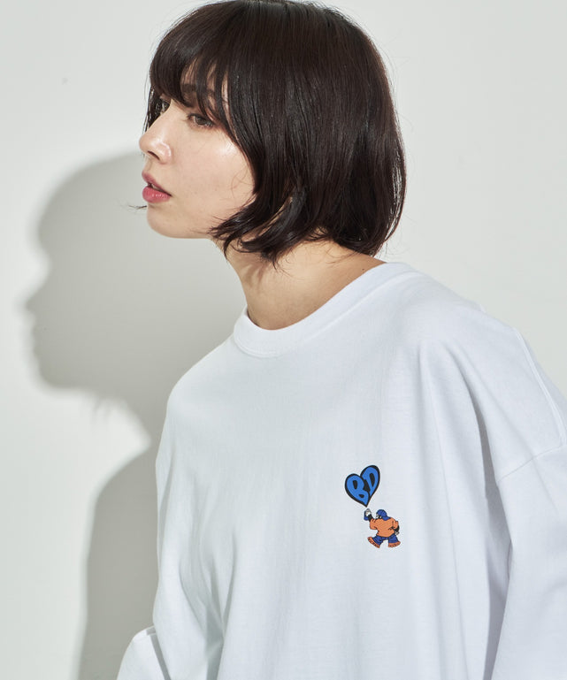ホワイト モデル：160cm L着用