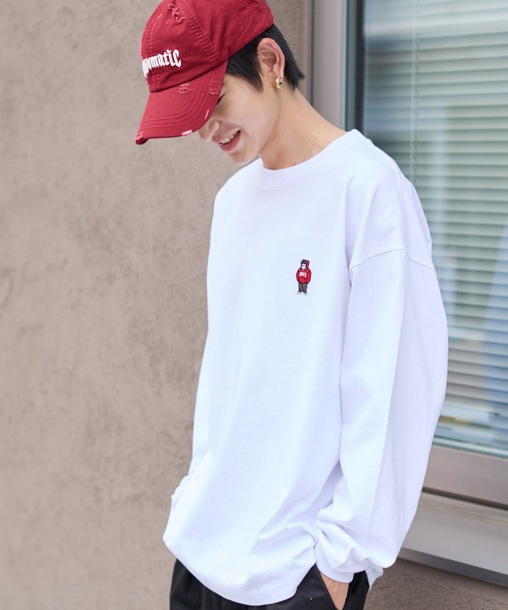 ホワイト モデル：180cm L着用