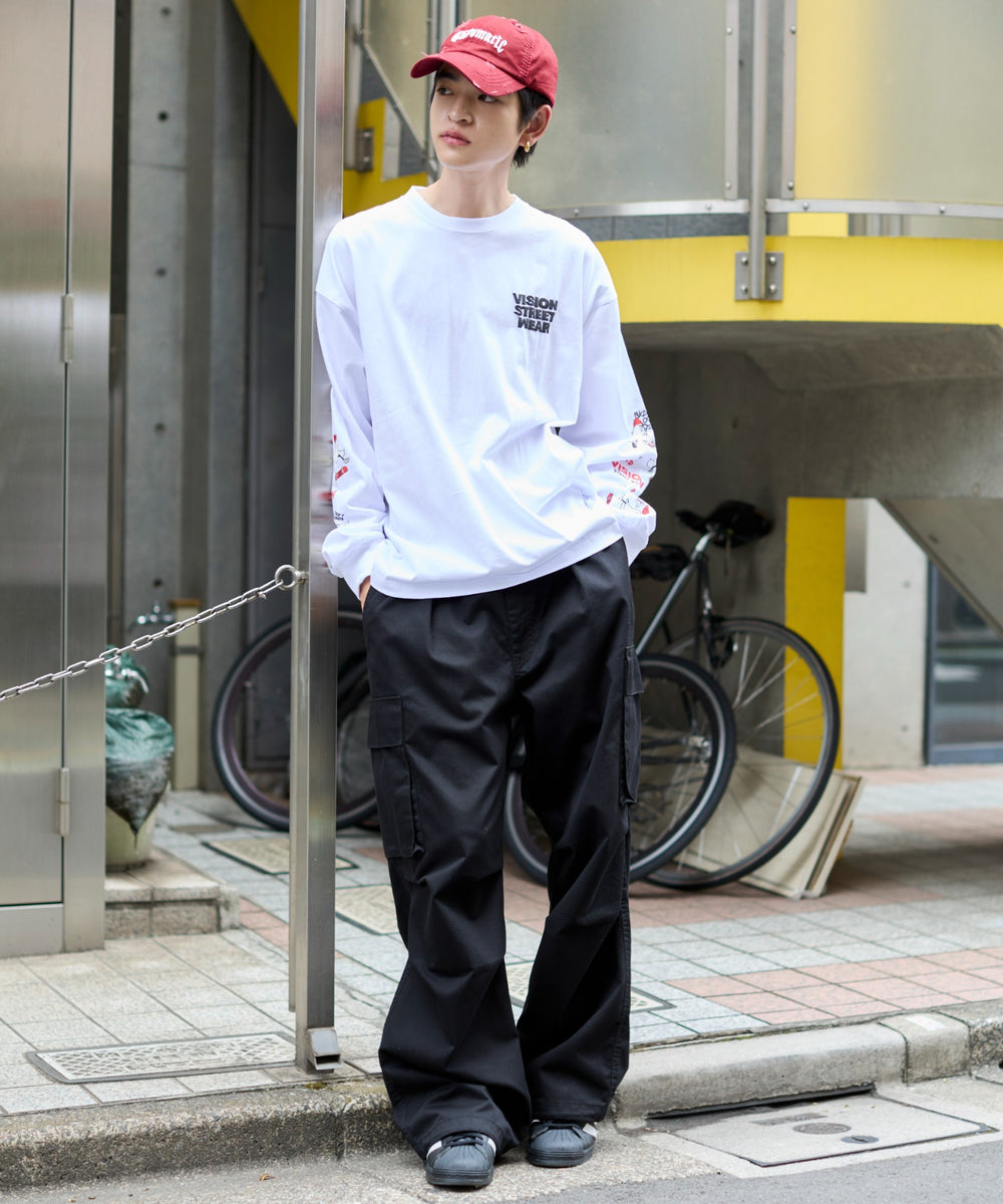 ホワイト モデル：180cm L着用