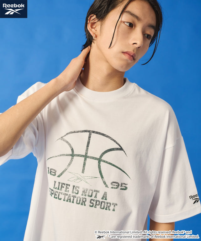 別注ReebokスポーツロゴT（SS）/ホワイト　モデル:178cm M着用