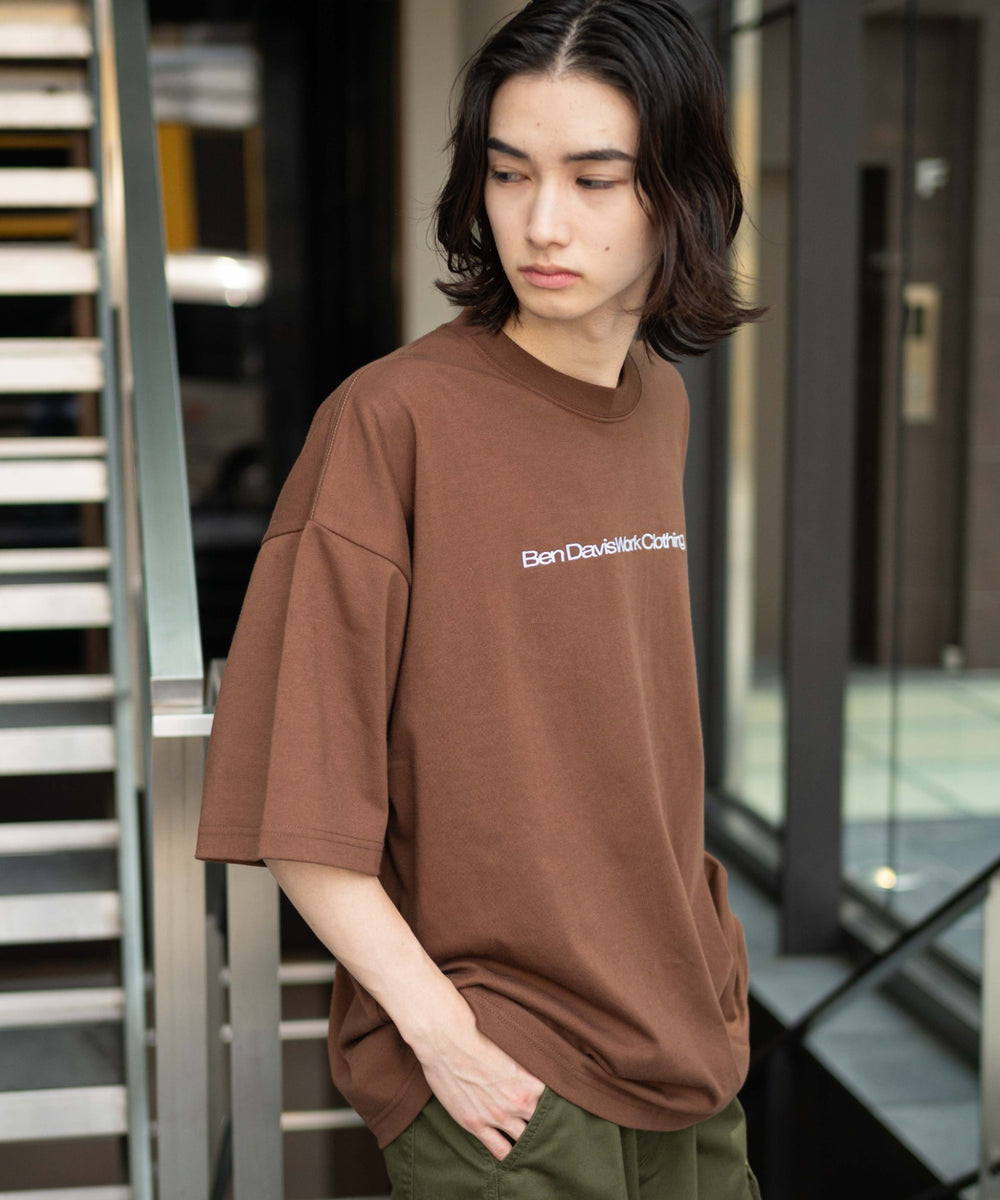 ブラウン モデル：175cm L着用