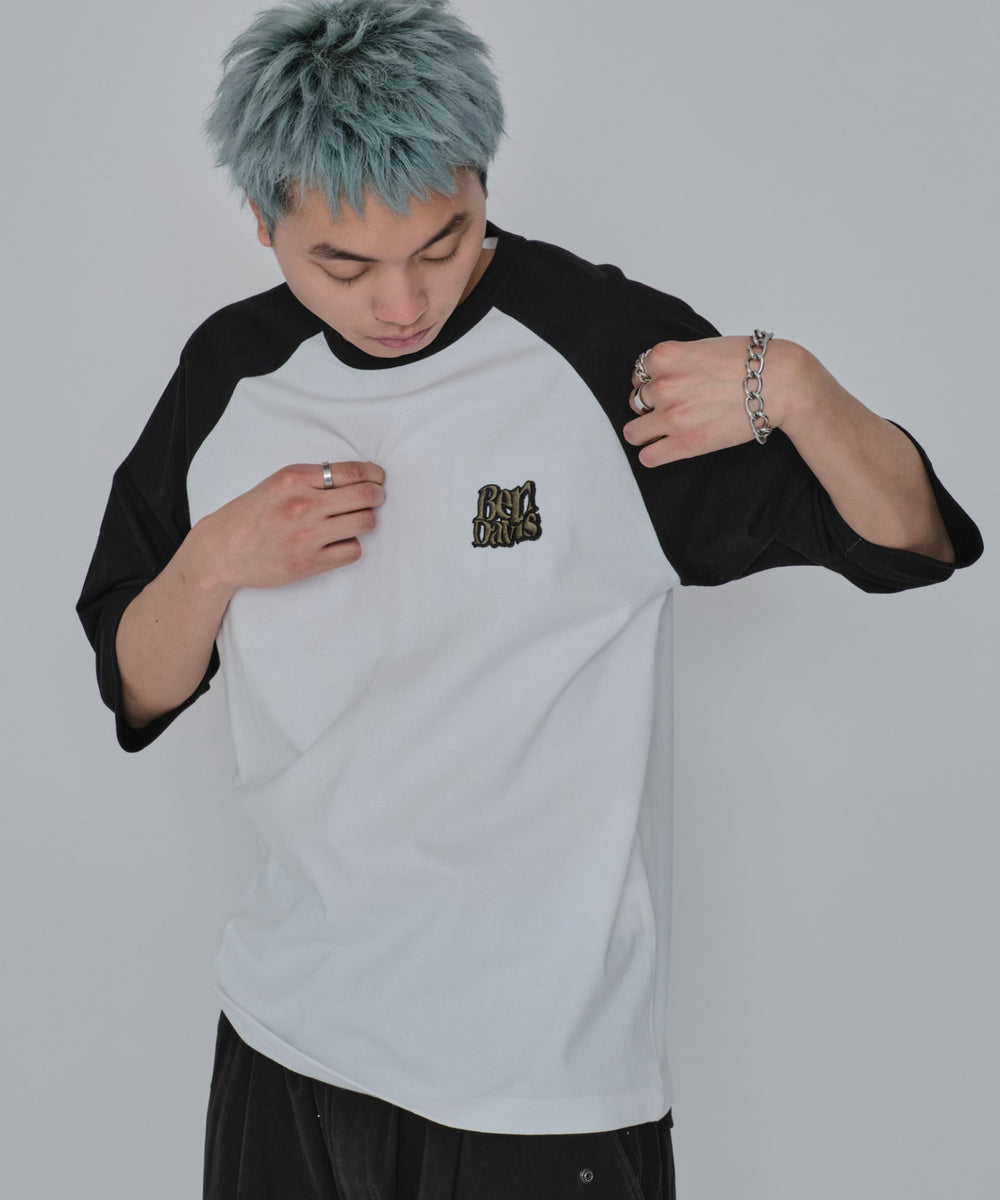 ホワイト モデル：178cm L着用