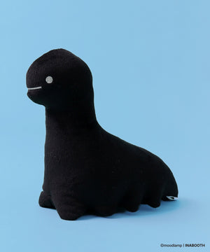 ブラック