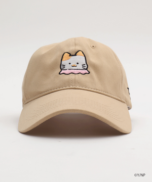 ベージュ