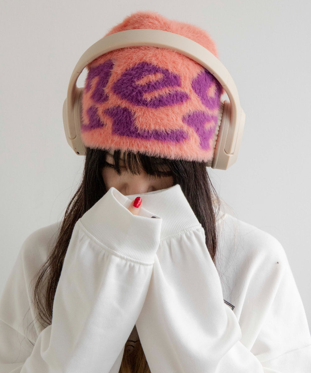 ピンク