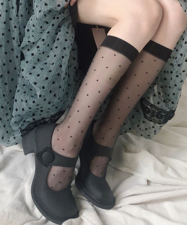 ブラック