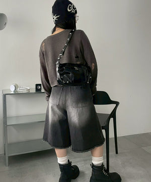 ブラック