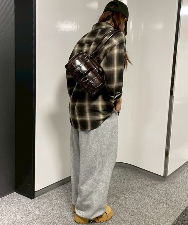 ブラウン