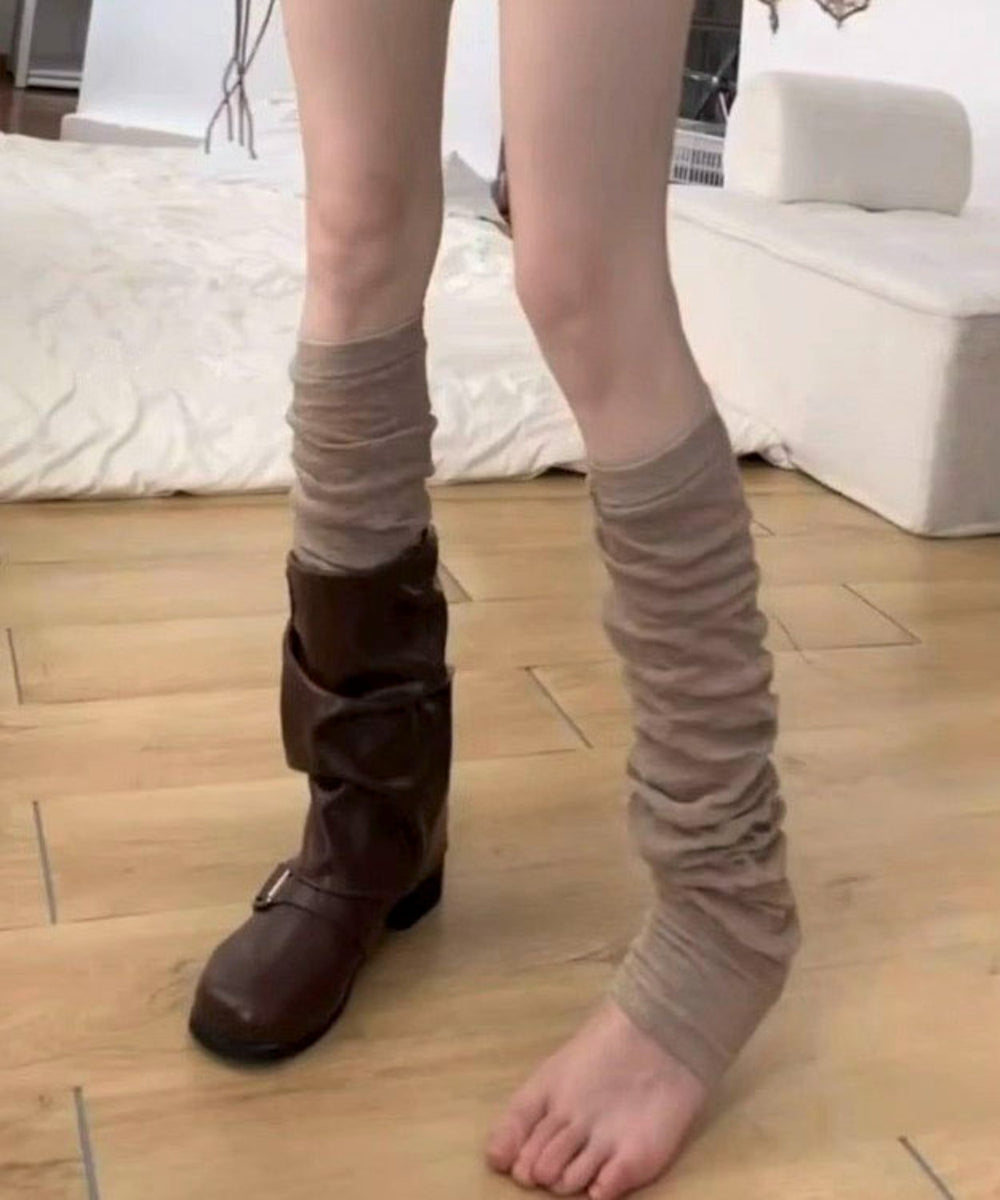 ベージュ