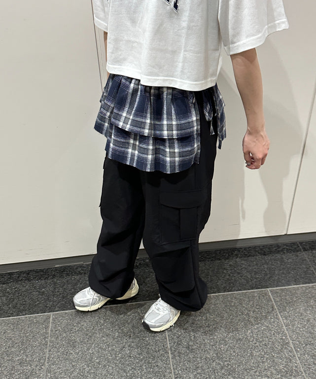ネイビー