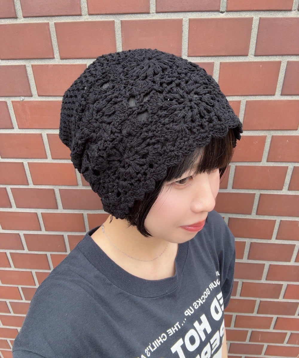 ブラック