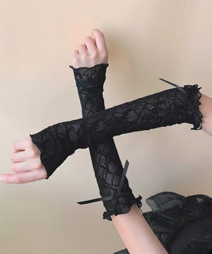 ブラック
