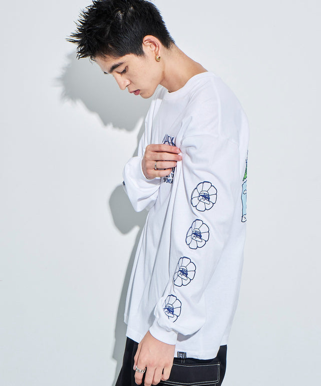 ホワイト モデル：180cm L着用