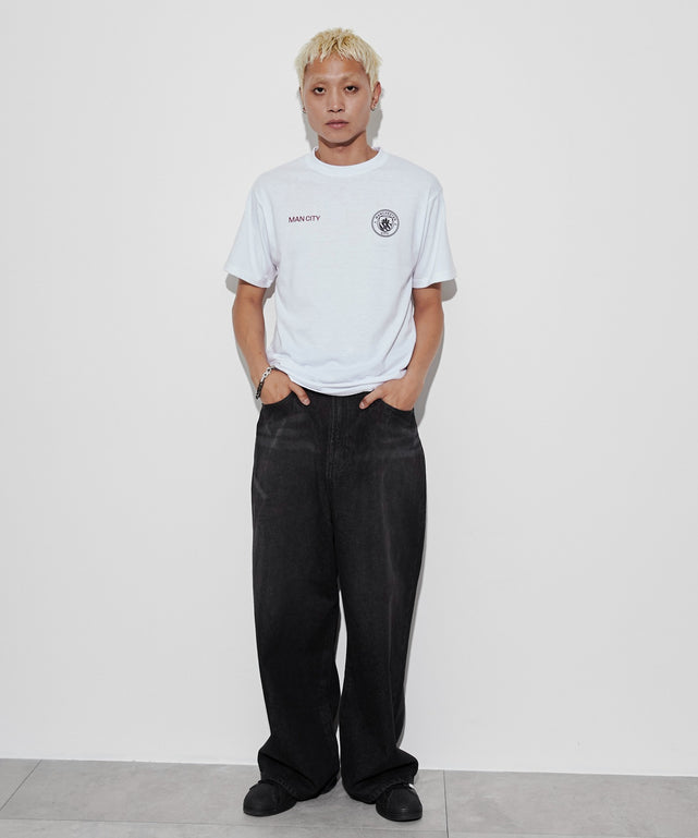 ホワイト モデル：178cm M着用
