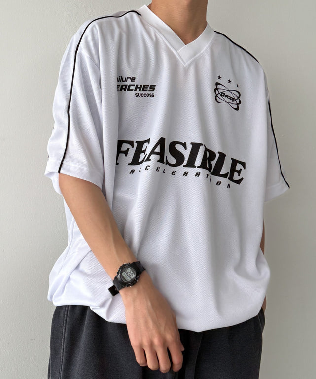ホワイト モデル：175cm L着用