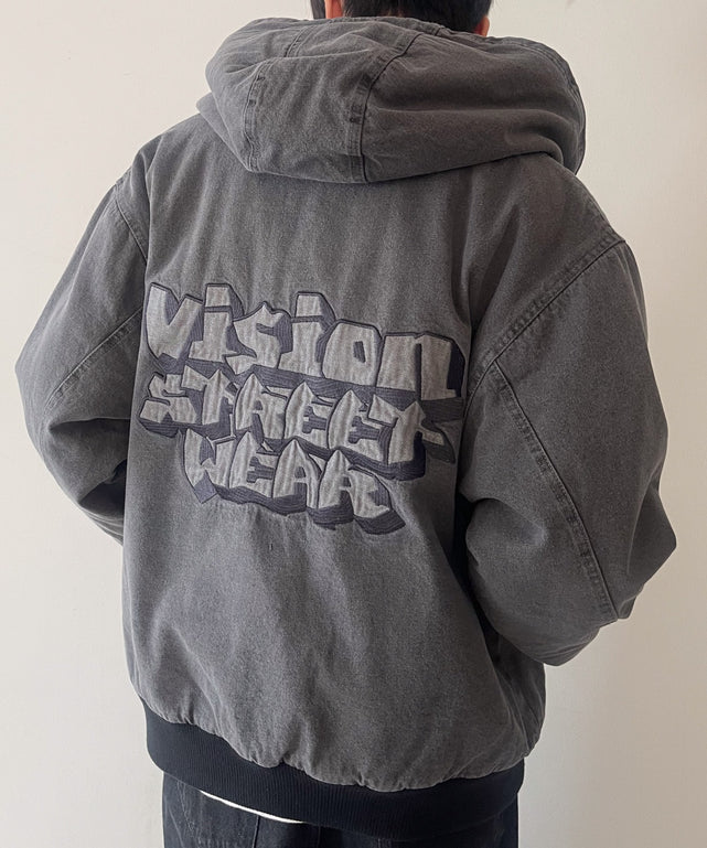 VISIONフードデニムブルゾン/ブラックソノタ モデル：175cm L着用