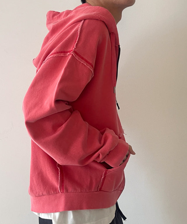 レッド モデル：175cm L着用