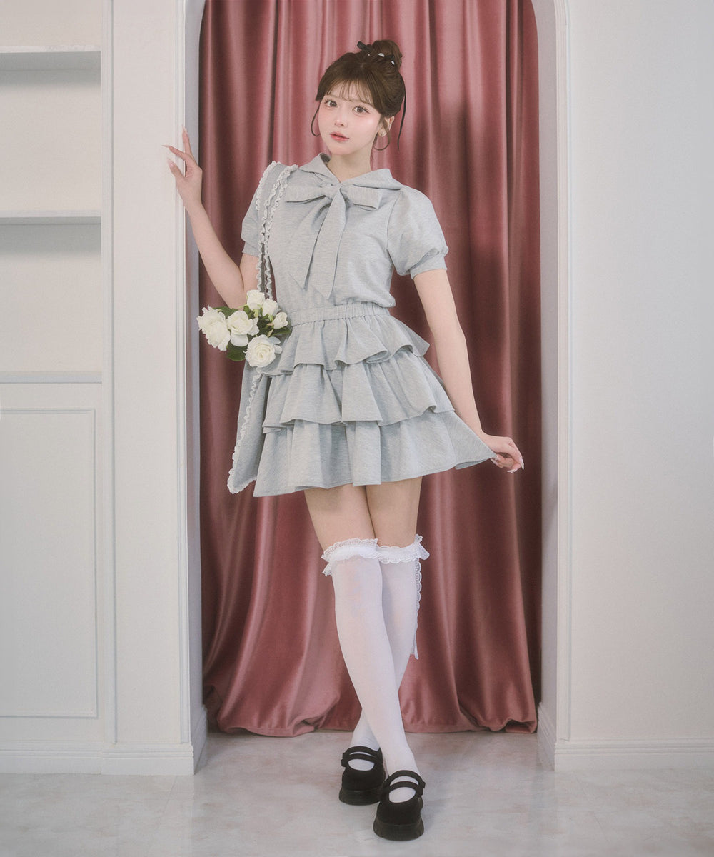 グレー モデル：164㎝ F着用