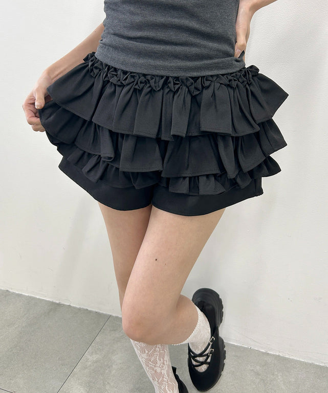 フリルマイクロミニショートパンツ/ブラック モデル：157㎝ F着用