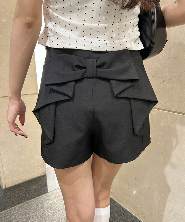 バックリボンショートパンツ/ブラック モデル：157㎝ F着用