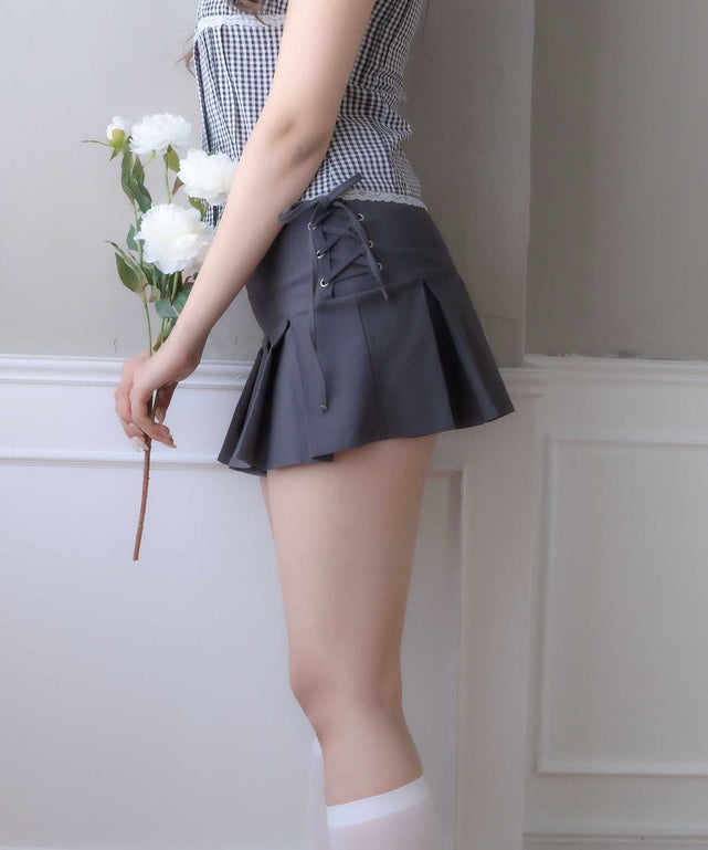 サイドレースアップスカート/チャコール モデル：169㎝ F着用