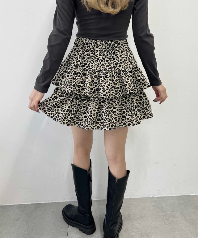 ベージュ モデル：160㎝ F着用
