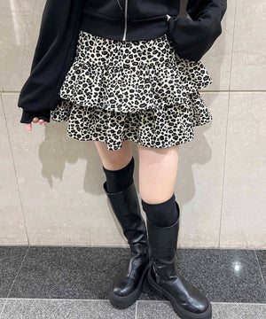 ベージュ モデル：160㎝ F着用