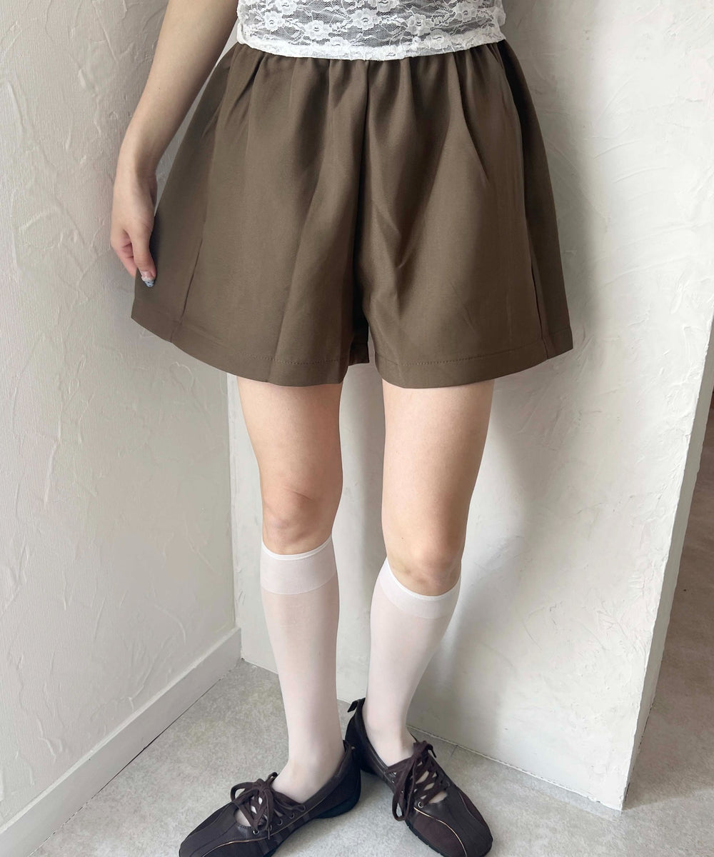 ベージュ モデル：160㎝ F着用
