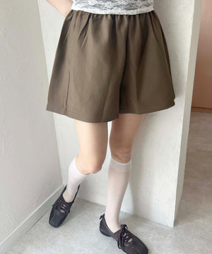 ベージュ モデル：160㎝ F着用