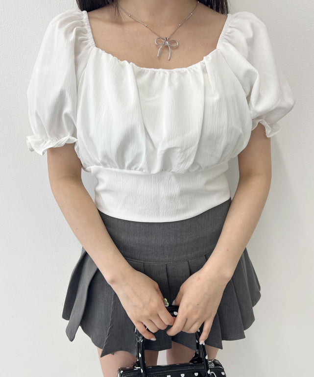 ホワイト モデル：160㎝ F着用