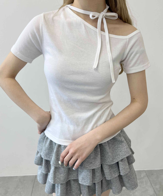 ホワイト モデル：160㎝ F着用