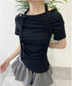 ベルトデザインオフショルTシャツ/ブラック モデル：160㎝ F着用