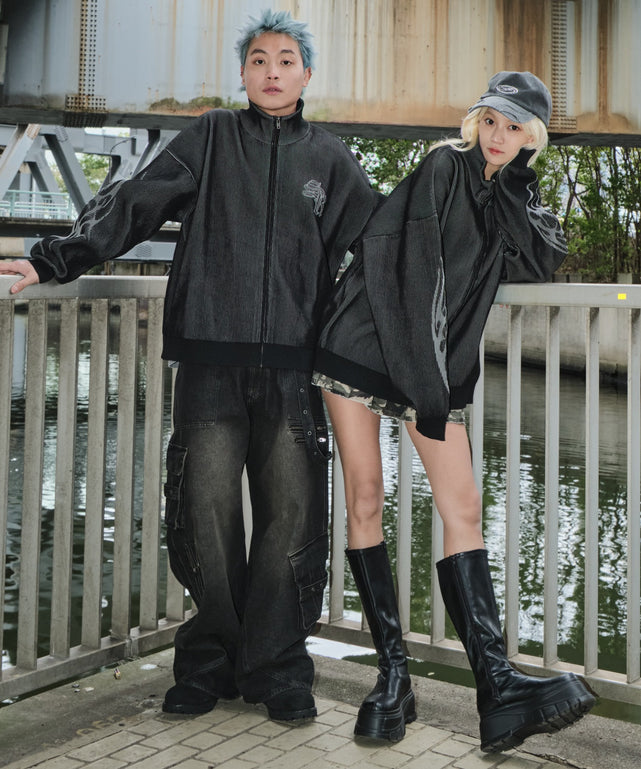 ブラック