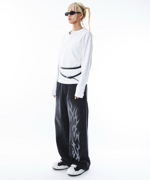 ホワイト　モデル：172cm M着用