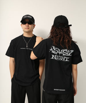 ブラック