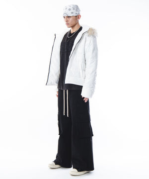 ホワイト モデル：180cm L着用