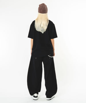 ブラック モデル：172cm FREE着用