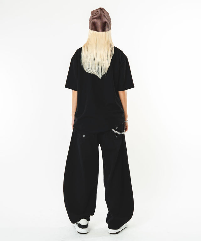 ブラック モデル：172cm FREE着用