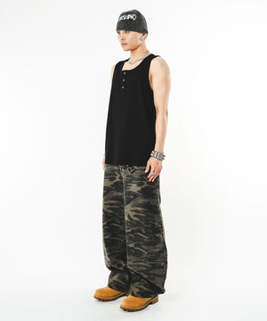 ブラック モデル：180cm FREE着用