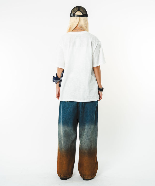 ホワイト モデル：172cm FREE着用