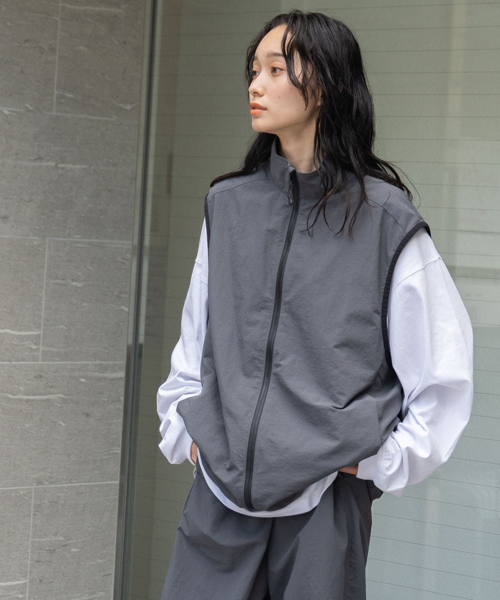 Dグレー モデル：161cm L着用