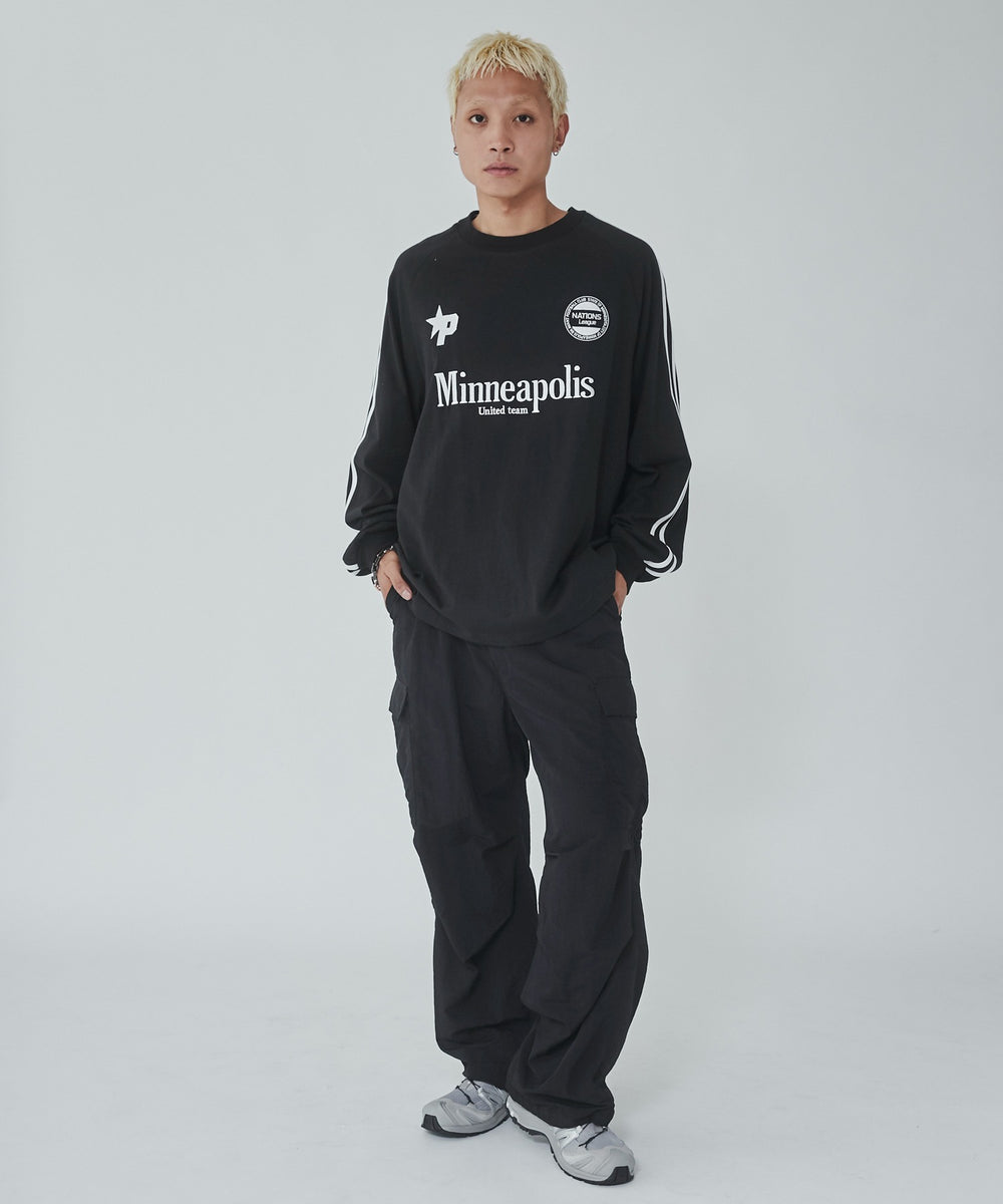 ブラック モデル：178cm L着用