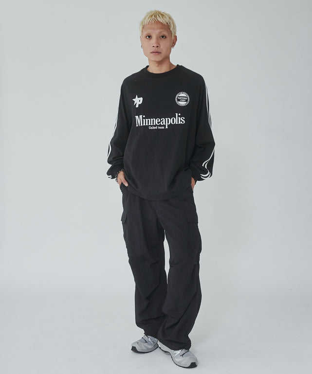 ブラック モデル：178cm L着用