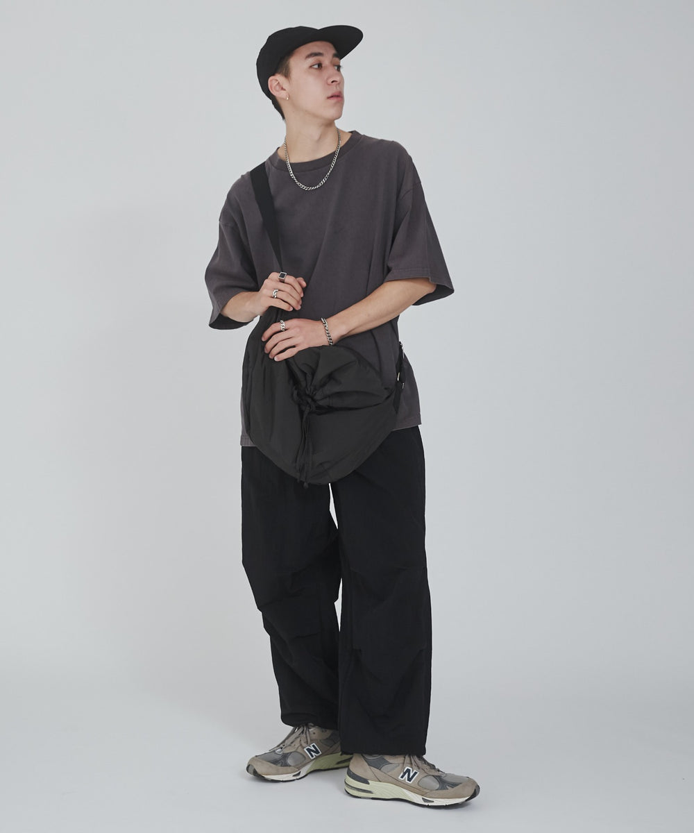 ブラック モデル：176cm L着用