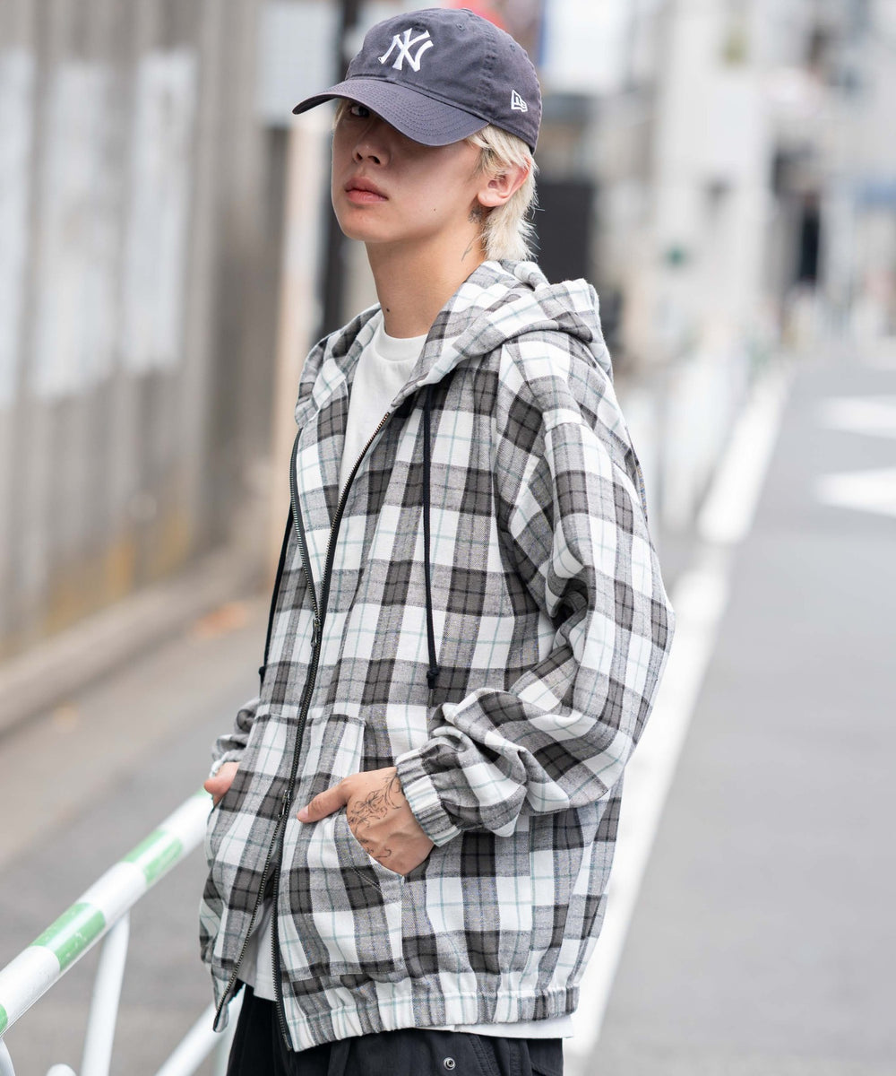 ホワイトチェック1 モデル：175cm L着用