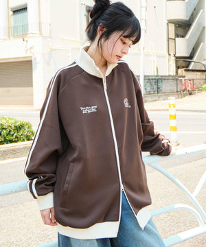 ブラウン　モデル：160㎝　L着用
