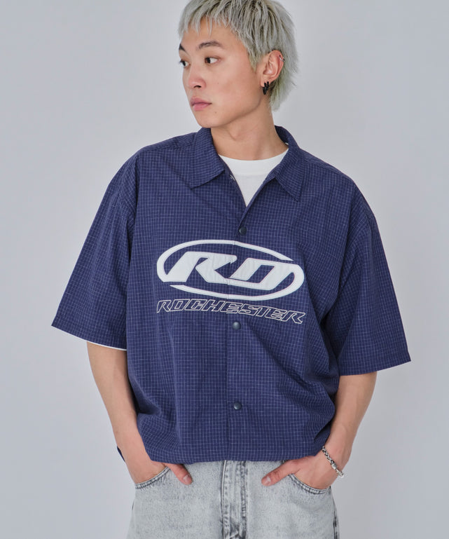 リップストップグラフィックシャツ（SS）/ネイビー　モデル:178cm L着用
