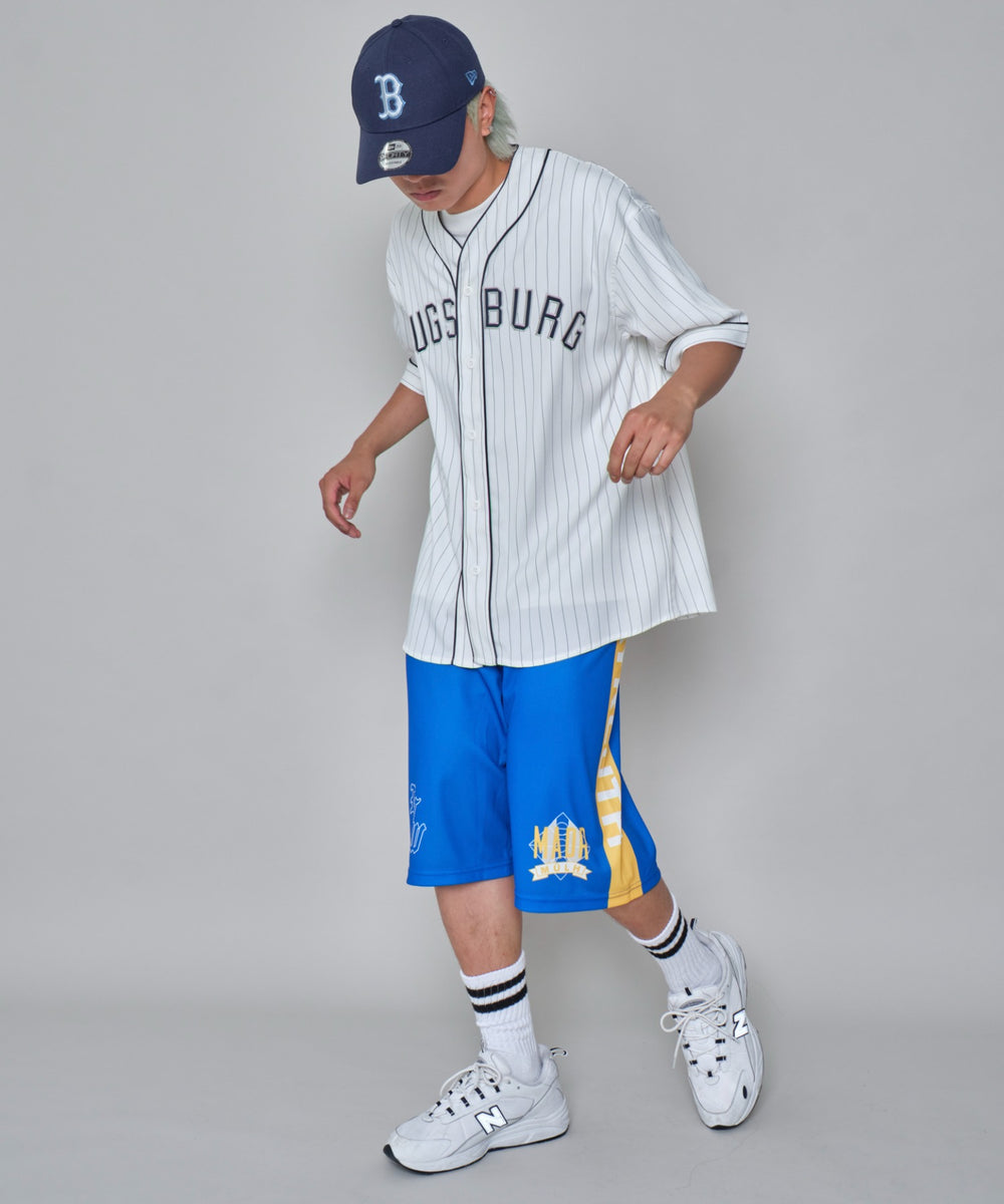ブルー　モデル:178cm L着用