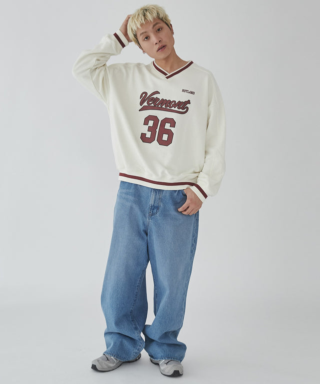 オフホワイト モデル：178cm L着用