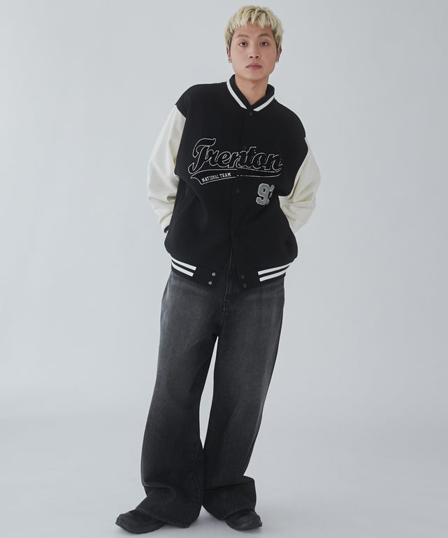 ブラック モデル：178cm L着用